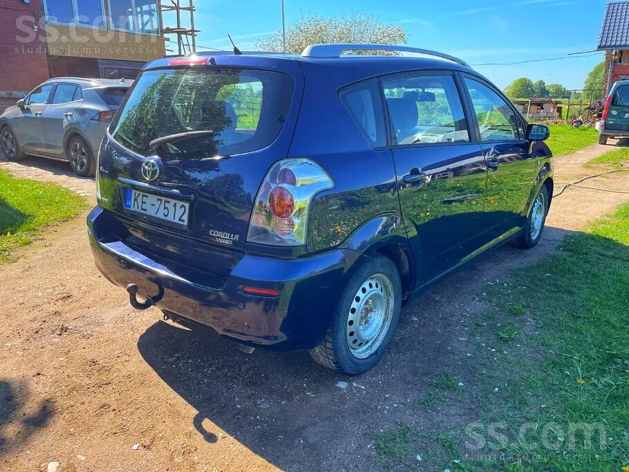 Toyota Corolla Verso 2006 photo 2
