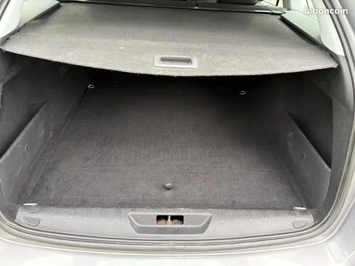 Peugeot 308 2015 photo 4