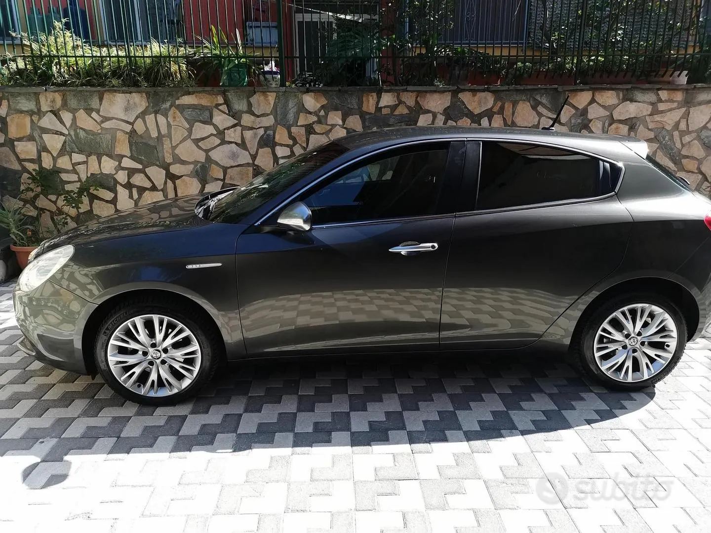 Alfa Romeo Giulietta 2014 photo 2
