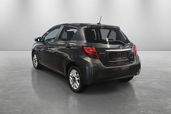 Toyota Yaris 2017 photo 3
