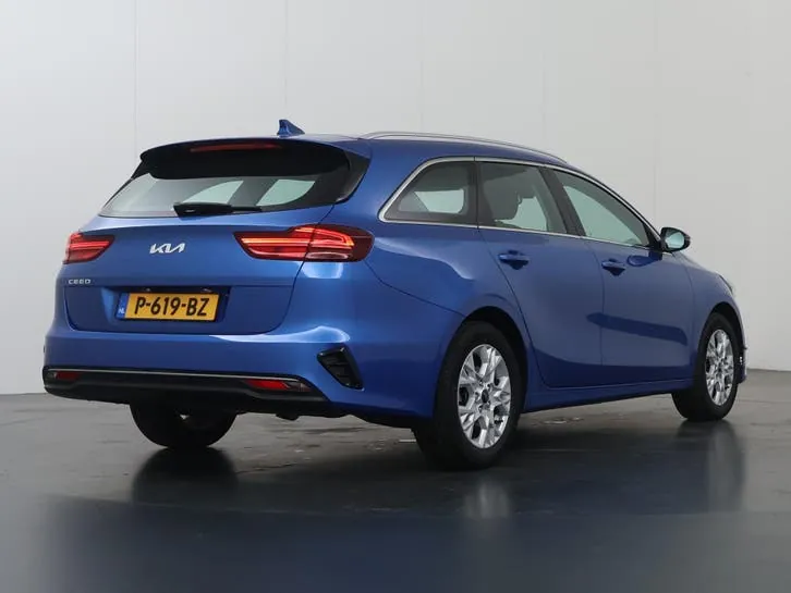 Kia Ceed Sportswagon 2022 photo 2