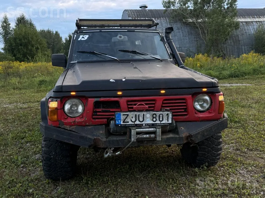 Nissan Patrol 1995 photo 2