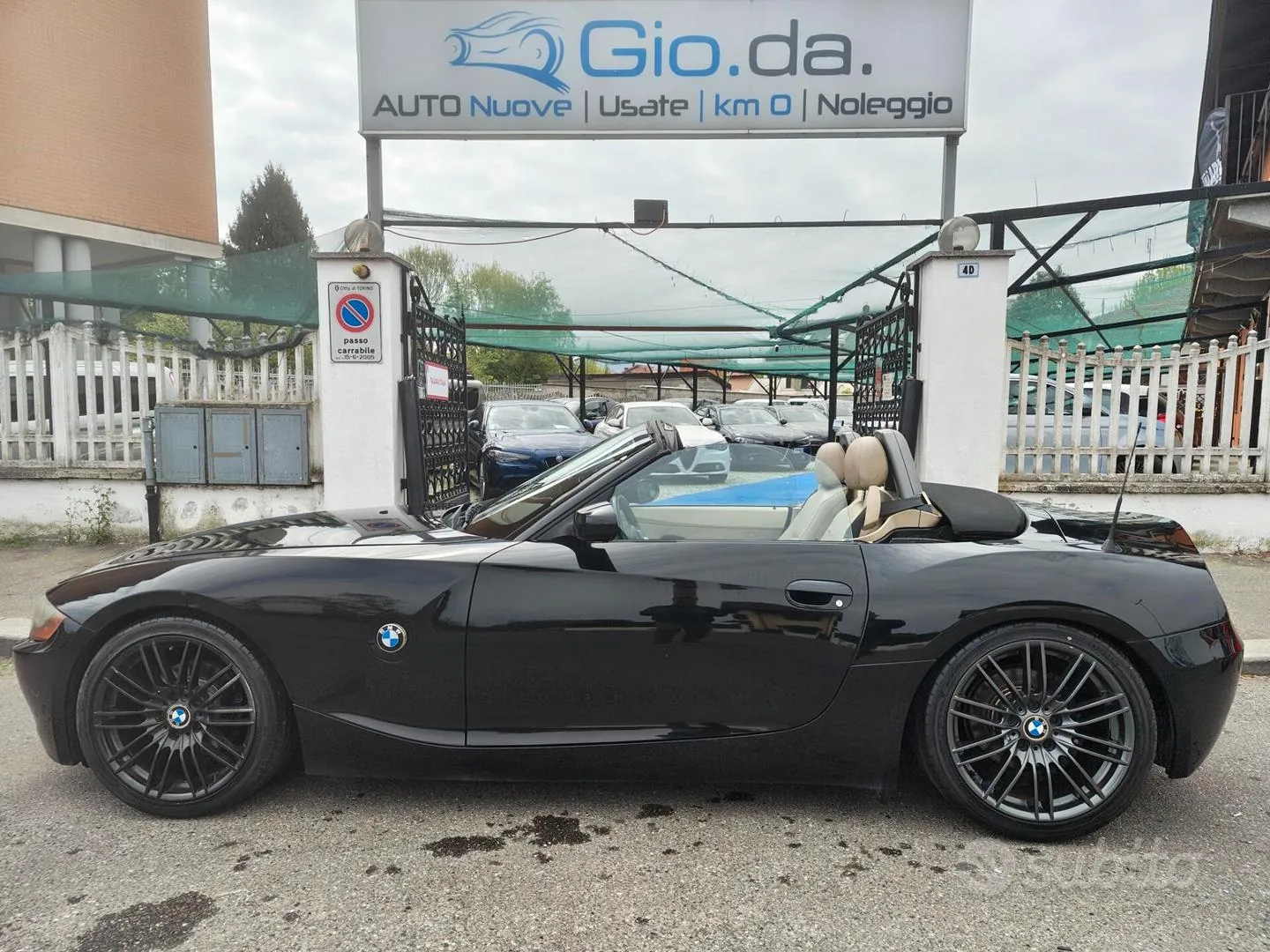 BMW Z4 2003 photo 2