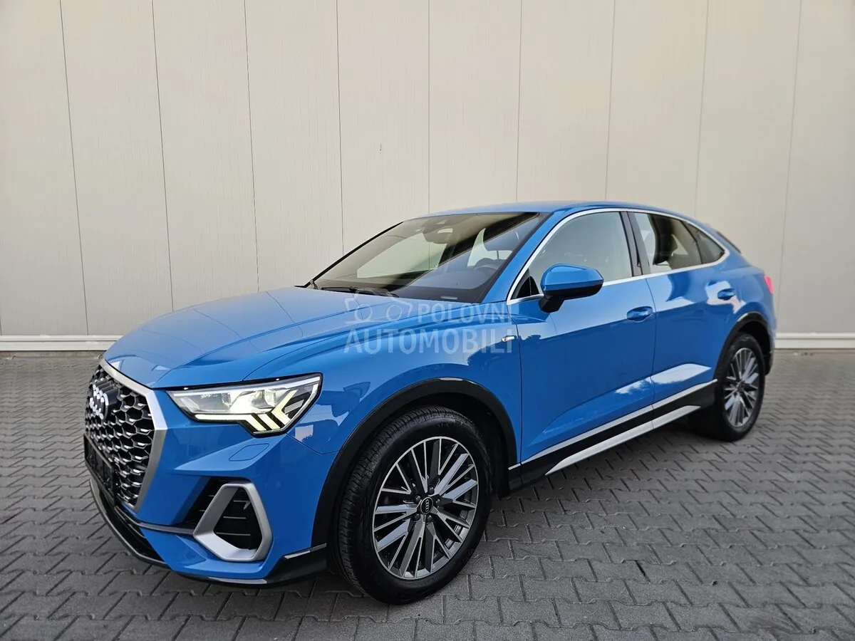 Audi Q3 2021 photo 2