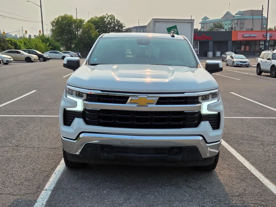 Chevrolet Silverado 1500 2025 photo 2