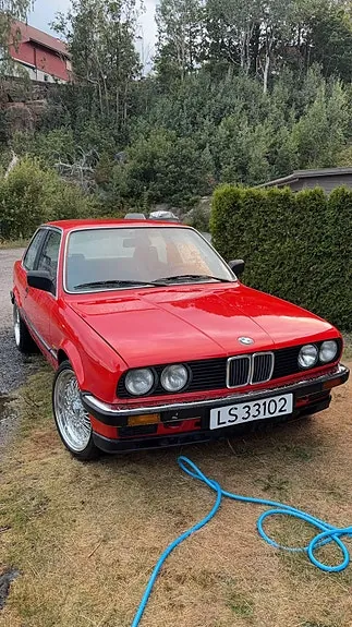 BMW 318I 1984 photo 2