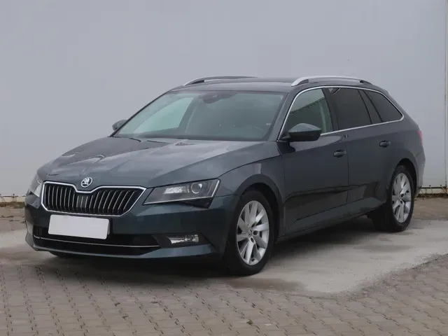 Skoda Superb Combi