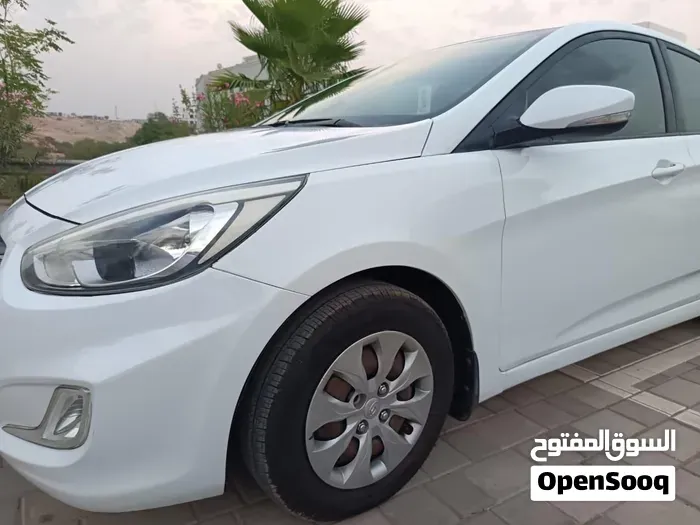 Hyundai Accent 2016 photo 3