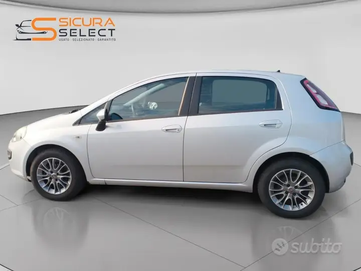 Fiat Punto Evo 2011 photo 2