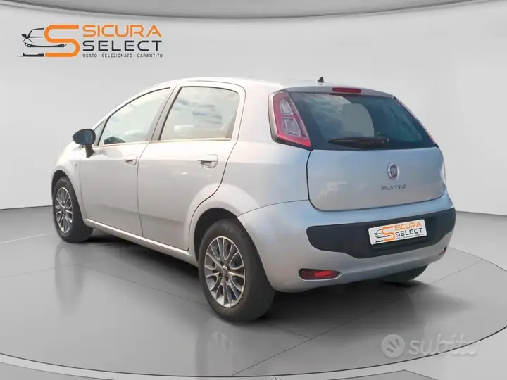 Fiat Punto Evo 2011 photo 3