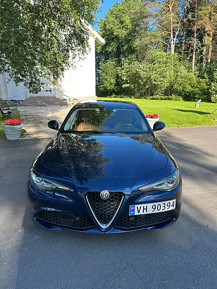 Alfa Romeo Giulia 2017 photo 5