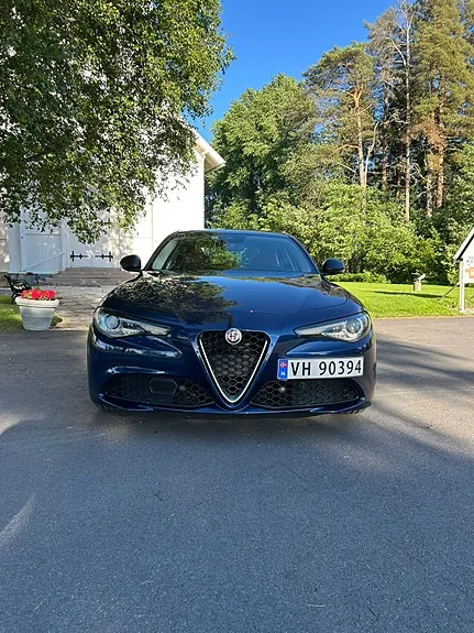 Alfa Romeo Giulia 2017 photo 4