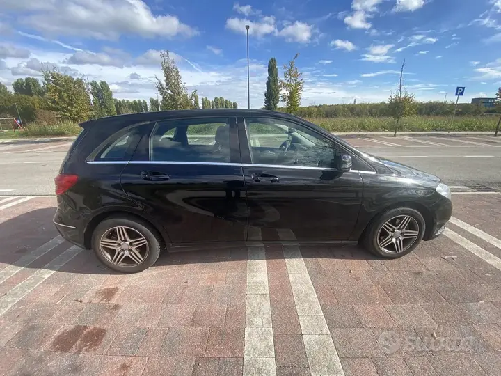 Mercedes-Benz B 2014 photo 3