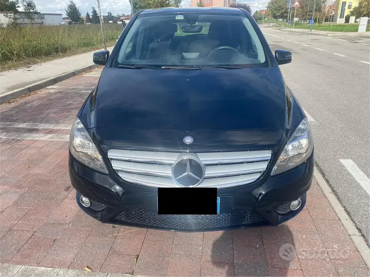 Mercedes-Benz B