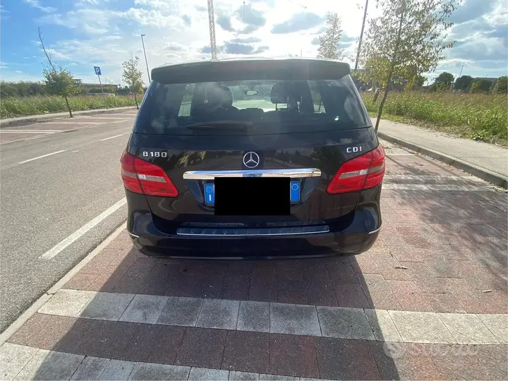 Mercedes-Benz B 2014 photo 2