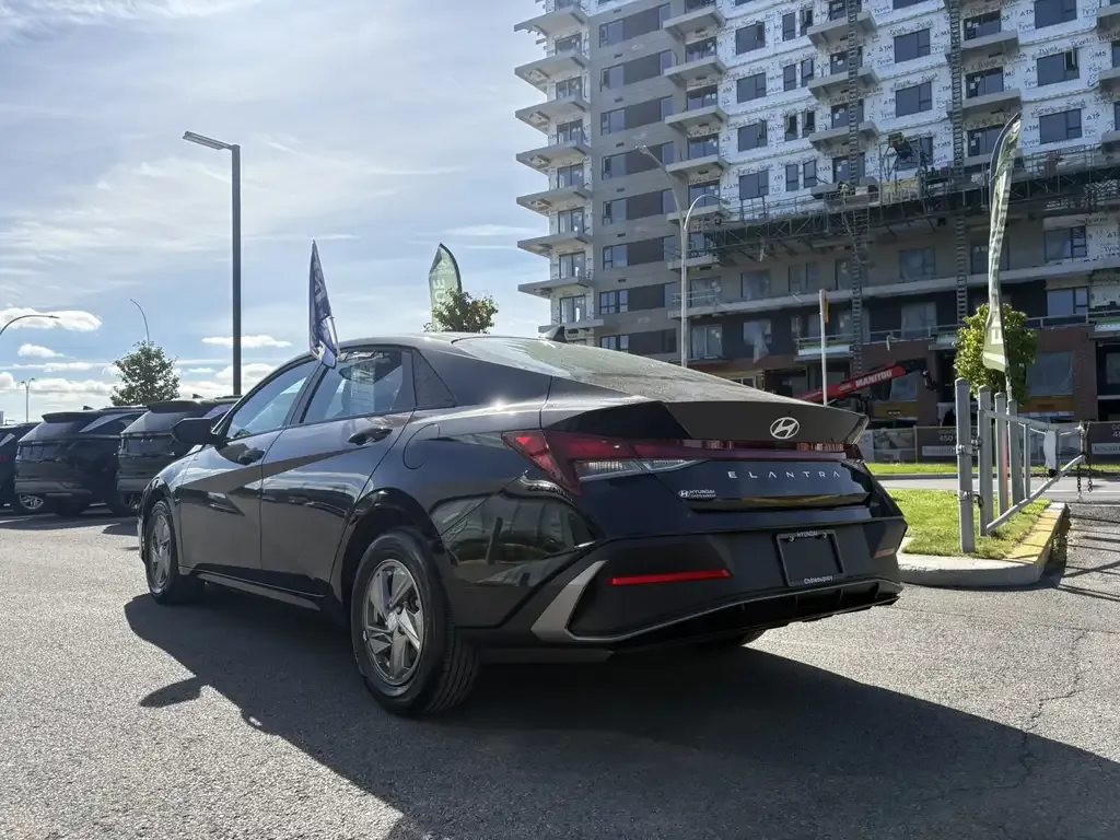Hyundai Elantra 2025 photo 5