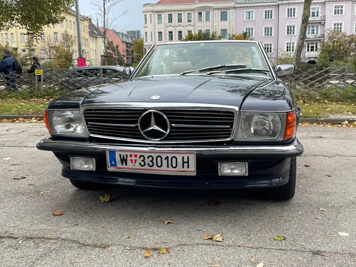 Mercedes-Benz Sl-Class 1987 photo 2