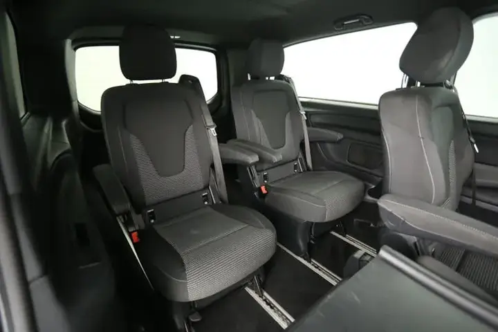Mercedes-Benz V-Class 2021 photo 3