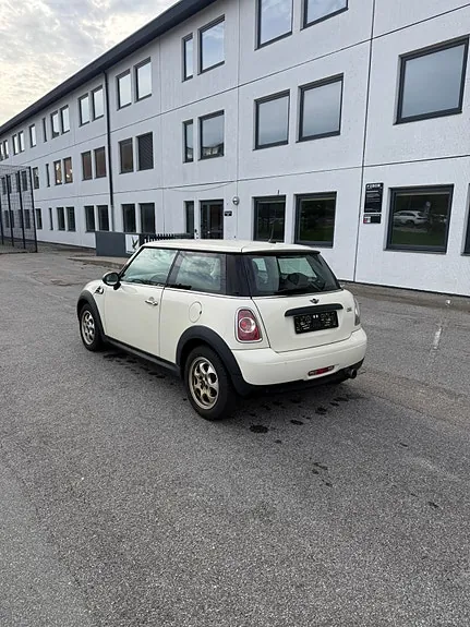 Mini One 2013 photo 4