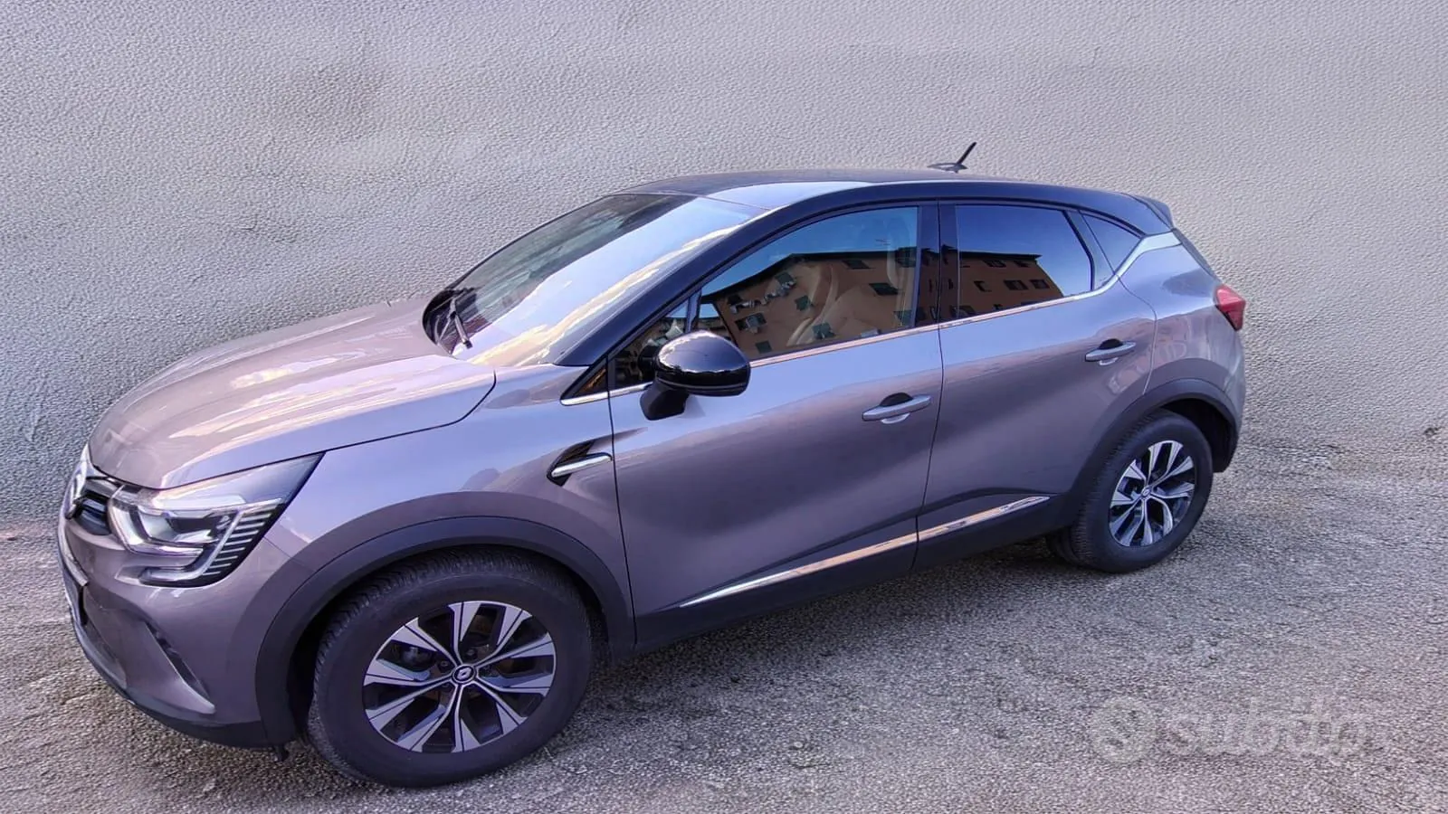 Renault Captur 2023 photo 2