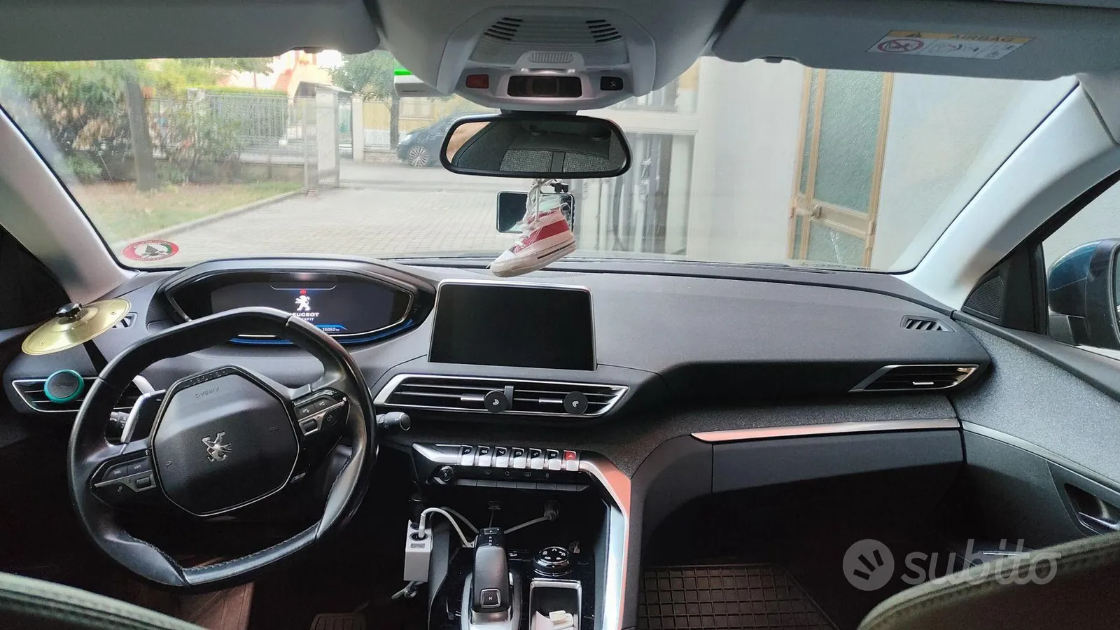 Peugeot 5008 2019 photo 2