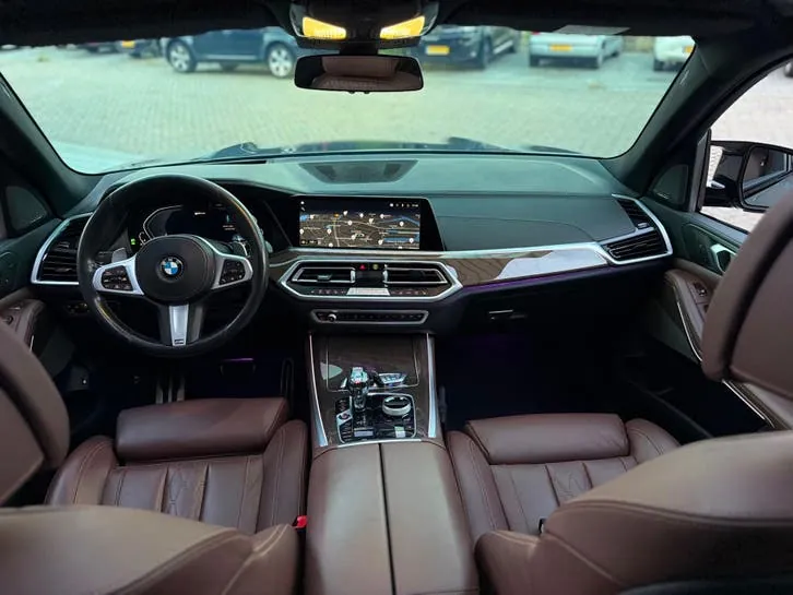BMW X5 2021 photo 2