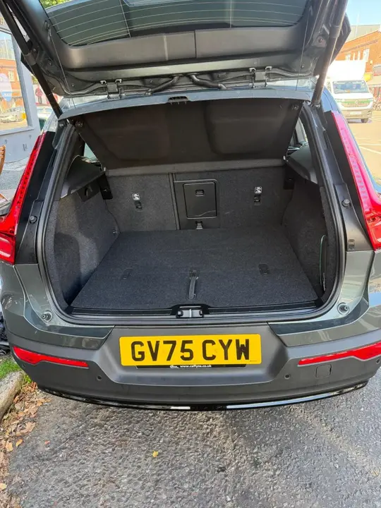 Volvo Xc40 2025 photo 5