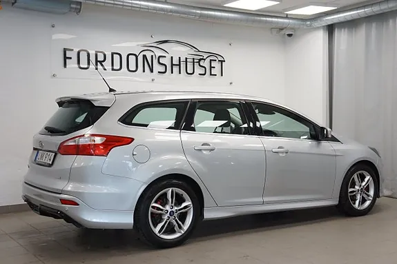 Ford Focus 2014 photo 4