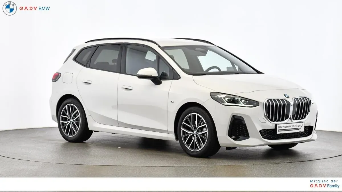 BMW 2 Series 2025 photo 3