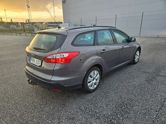 Ford Focus 2012 photo 3