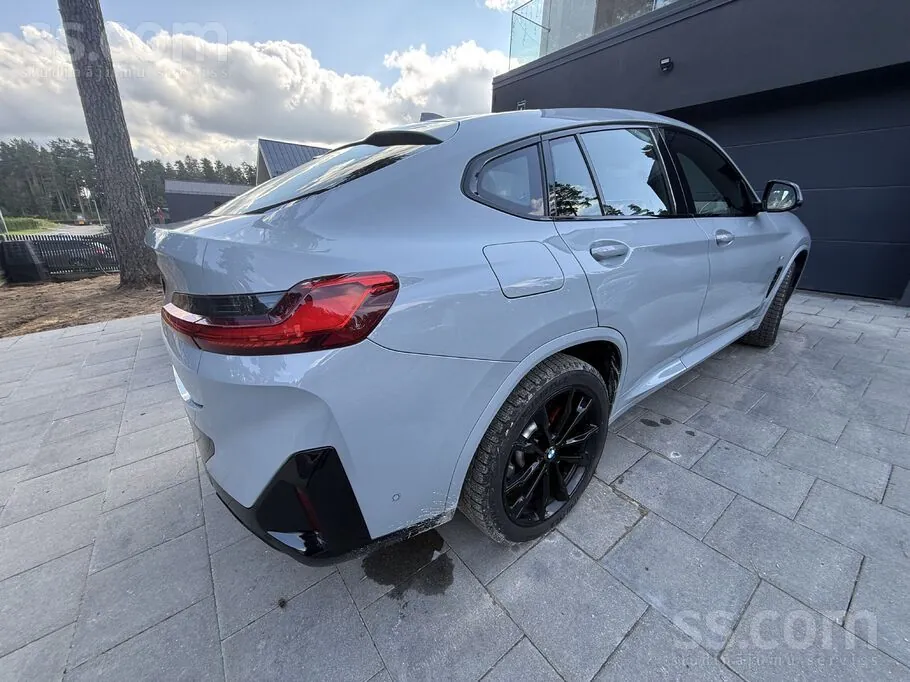 BMW X4 2023 photo 3
