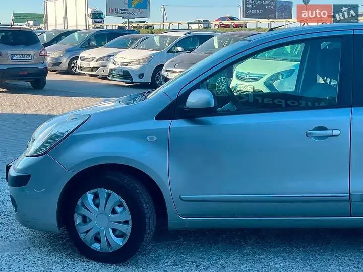 Nissan Note 2007 photo 4