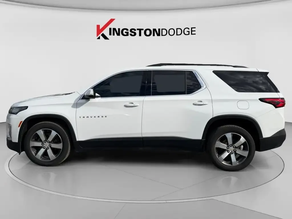Chevrolet Traverse 2023 photo 2