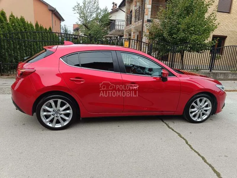 Mazda 3 2014 photo 3