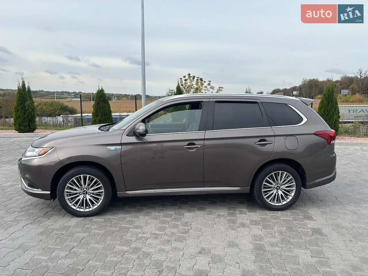 Mitsubishi Outlander 2019 photo 5