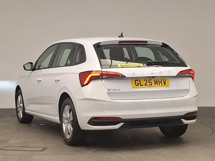 Skoda Scala 2025 photo 2