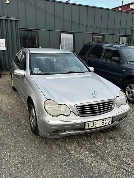 Mercedes-Benz C180 2002 photo 4