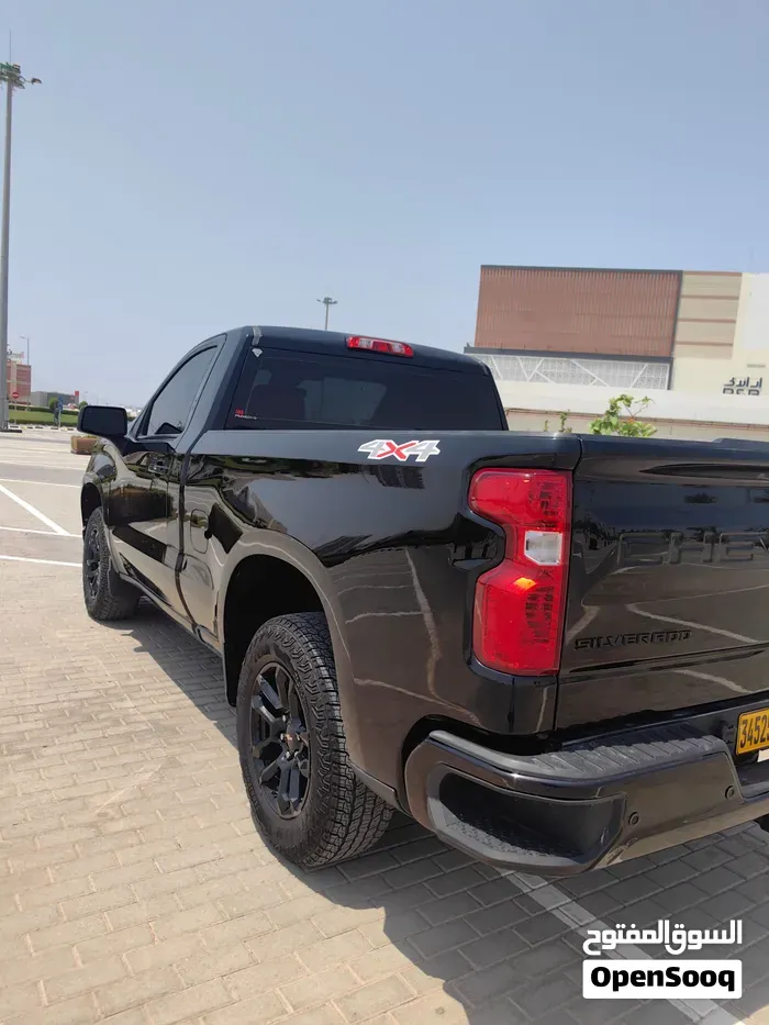 Chevrolet Silverado 2024 photo 3