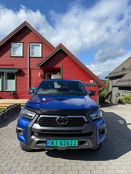 Toyota Hilux 2024 photo 2
