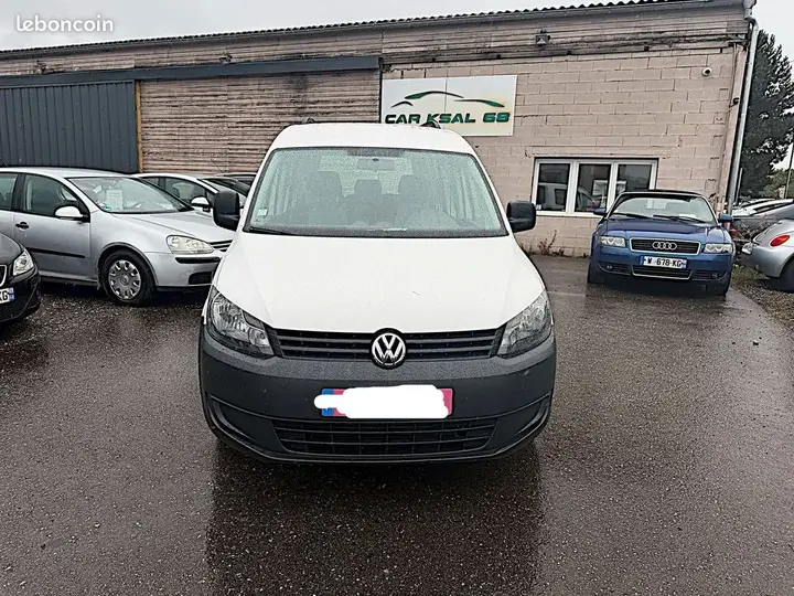Volkswagen Caddy 2011 photo 2