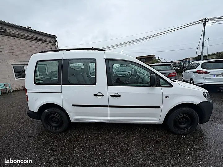 Volkswagen Caddy 2011 photo 4