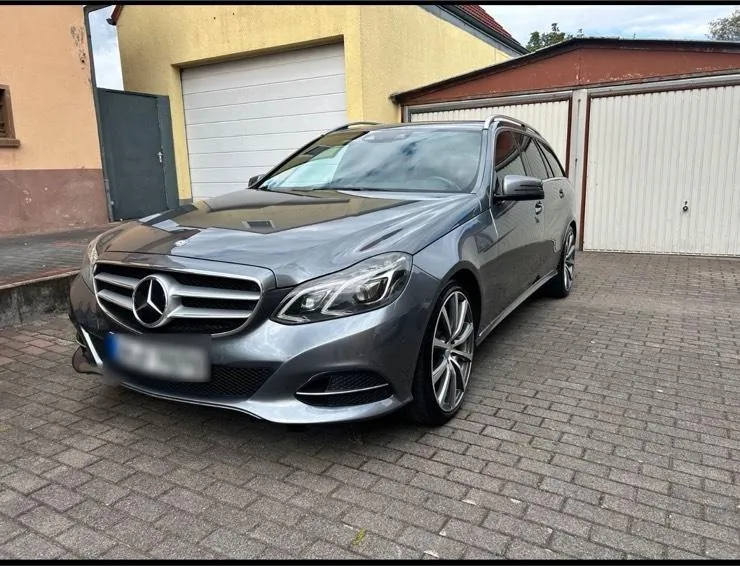 Mercedes-Benz E 250
