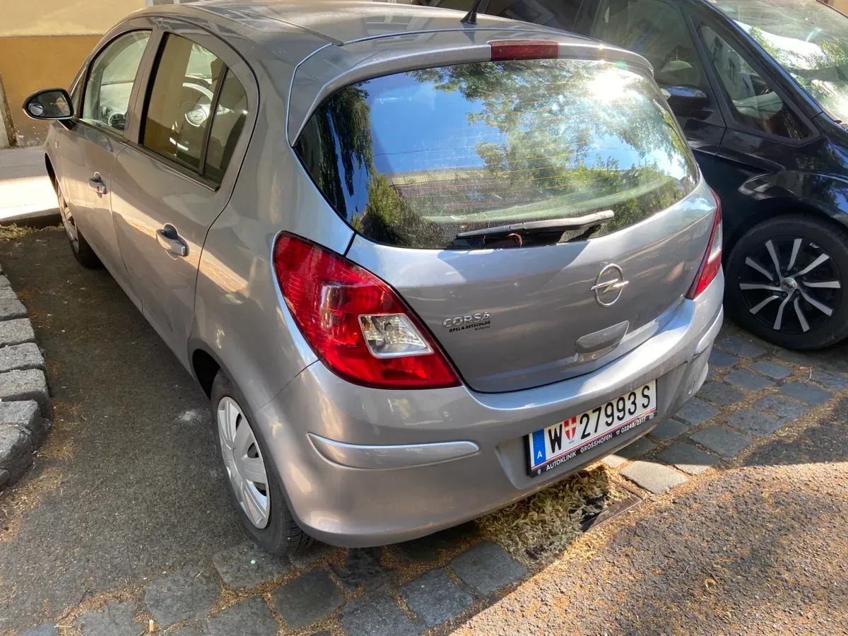 Opel Corsa 2009 photo 3