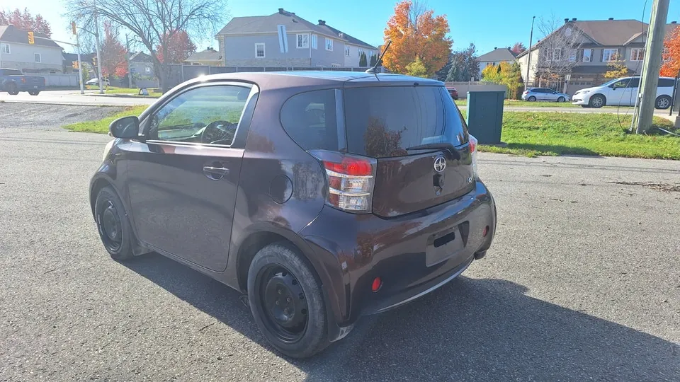 Toyota Iq 2012 photo 4