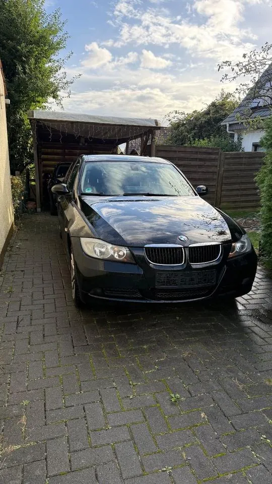 BMW 318I
