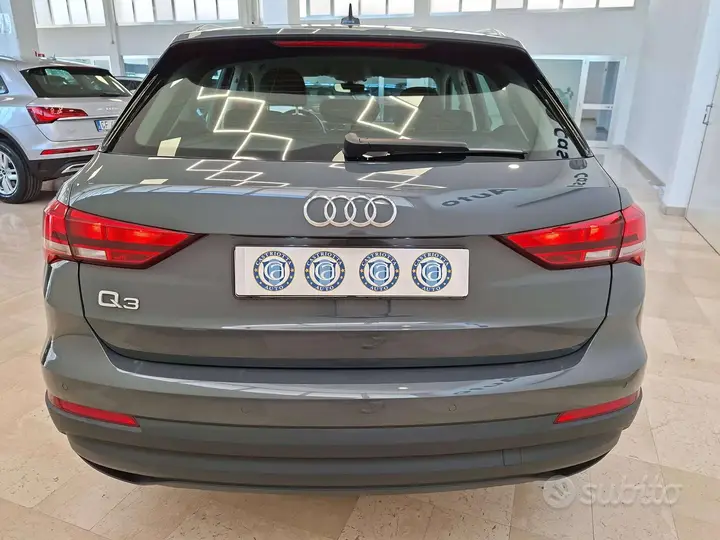 Audi Q3 2022 photo 4