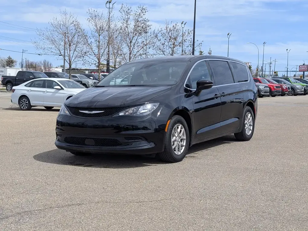 Chrysler Grand Caravan 2026 photo 2