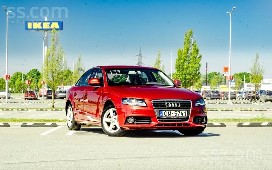 Audi A4 2009 photo 2