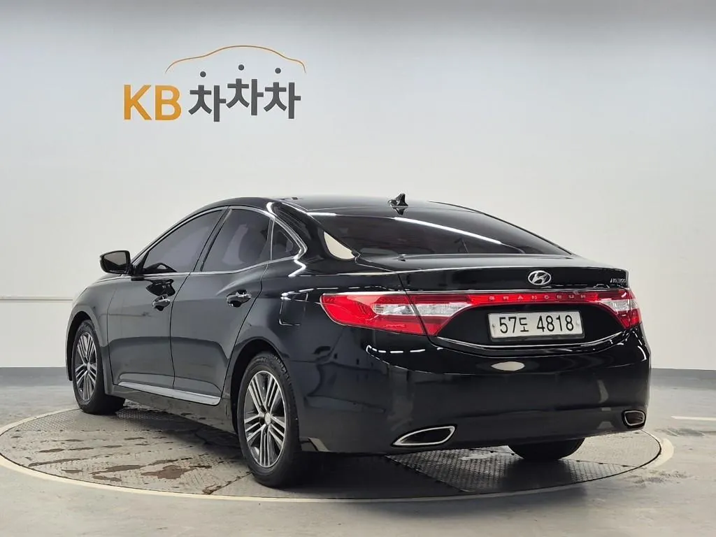 Hyundai Grandeur 2014 photo 2