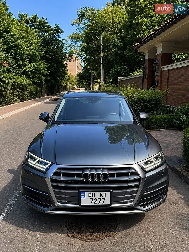 Audi Q5 2017 photo 2